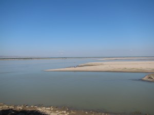 Another view of the thirsty Ayeyarwaddy.