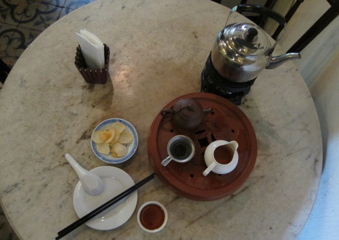 Sheng Pu'er tea, aged ten years. 