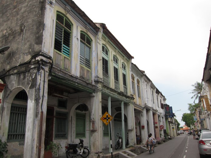 Colonial Buildings